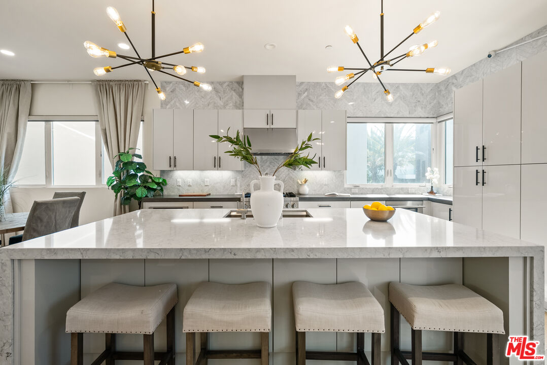 12667 Bluff Creek Dr