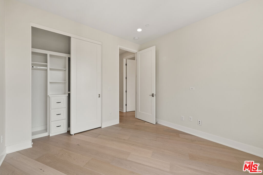 12667 Bluff Creek Dr