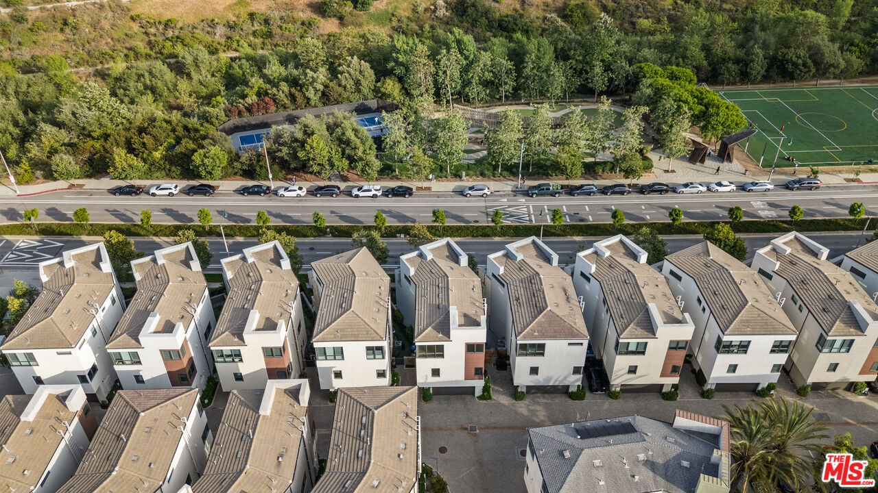 12667 Bluff Creek Dr