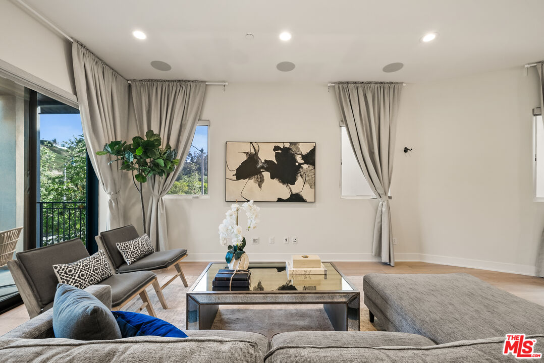 12667 Bluff Creek Dr