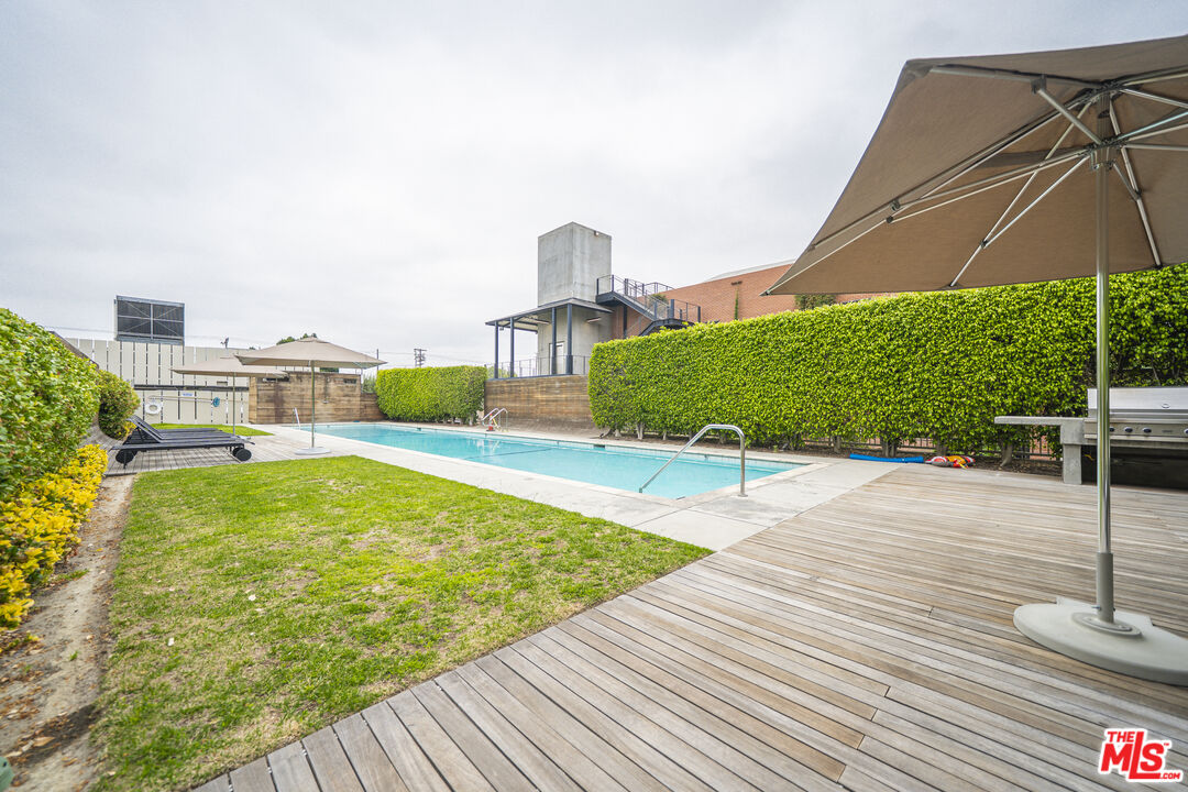 1850 Industrial St Unit: 113