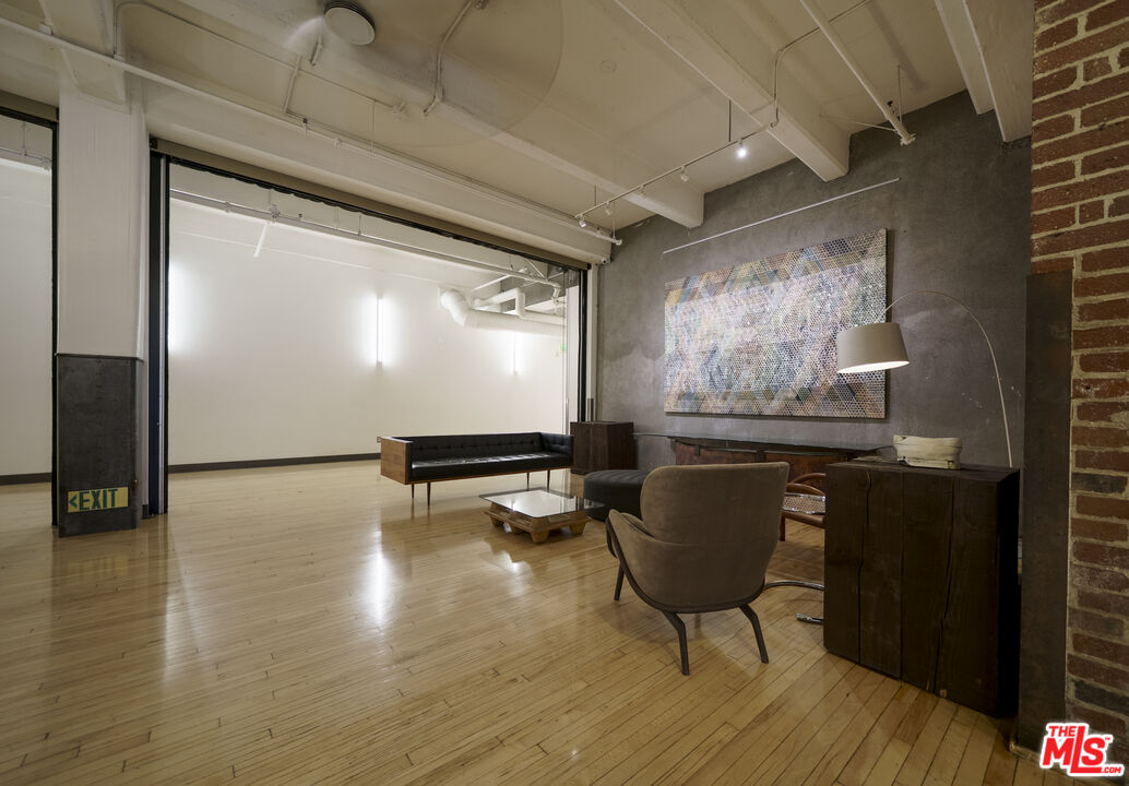1850 Industrial St Unit: 113