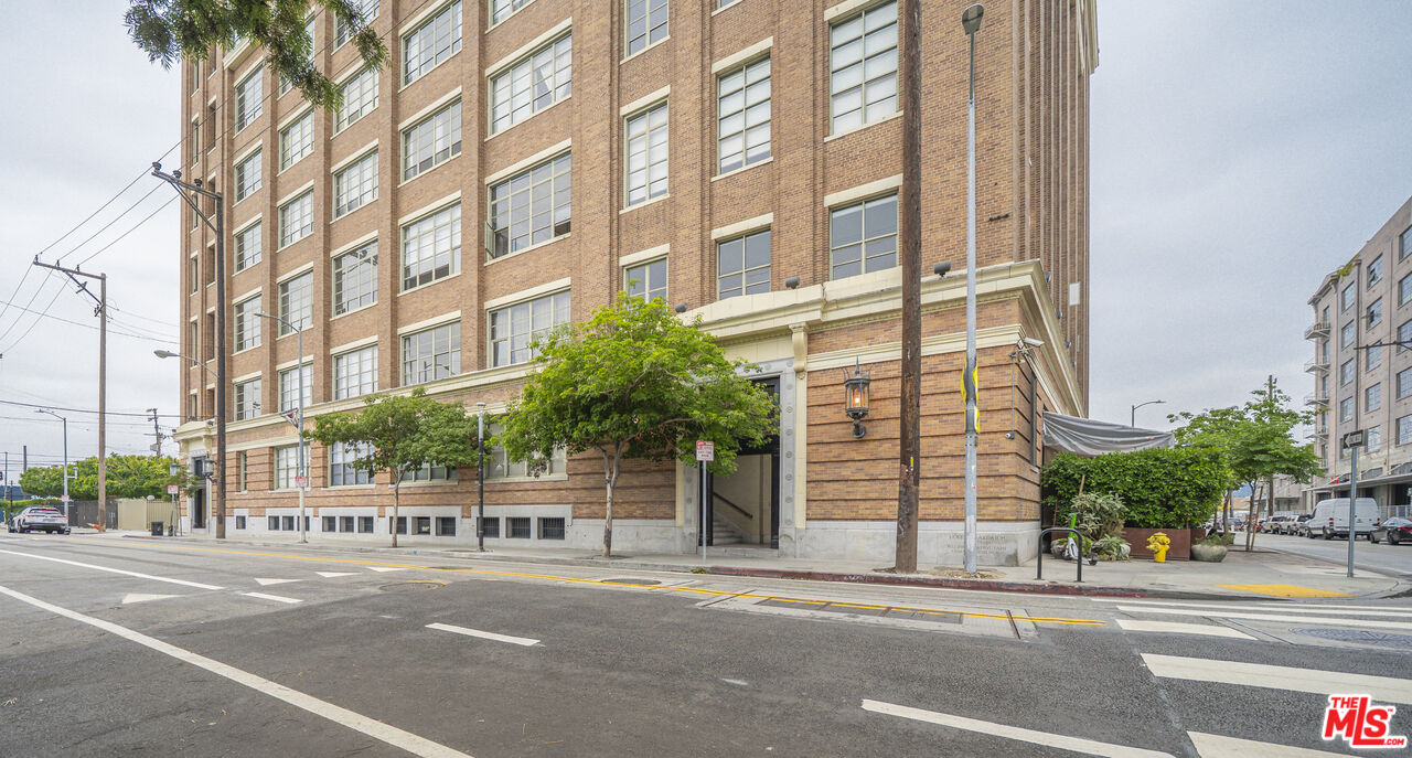 1850 Industrial St Unit: 113