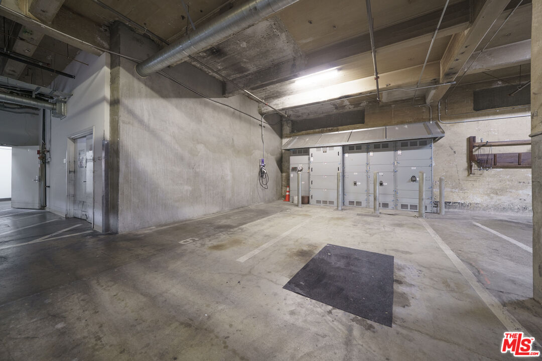 1850 Industrial St Unit: 113