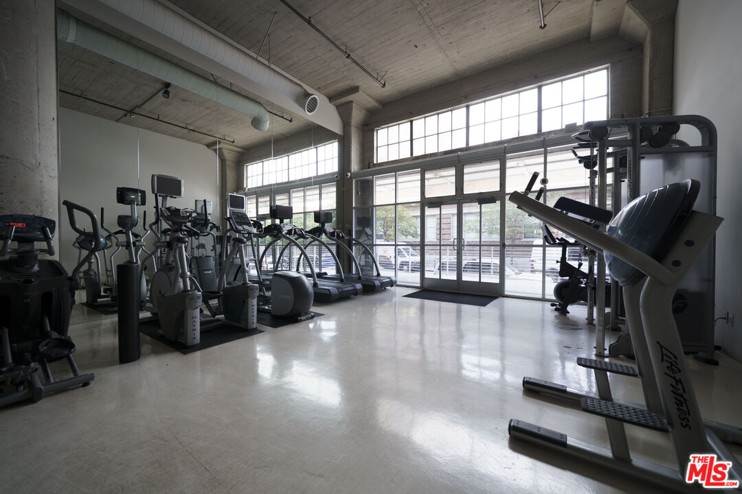 1850 Industrial St Unit: 113