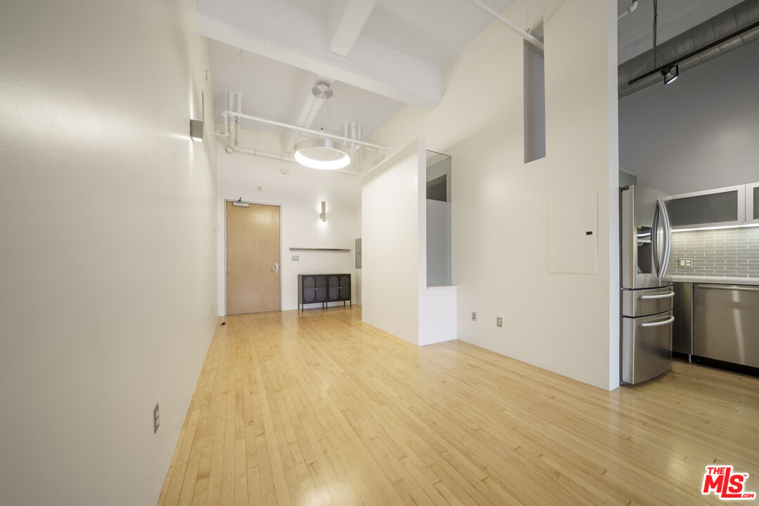 1850 Industrial St Unit: 113