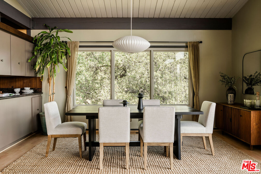 1950 Linda Vista Ave