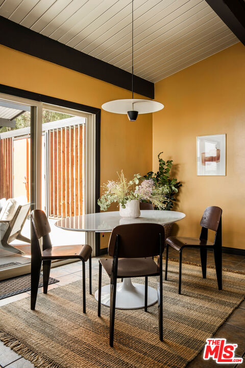 1950 Linda Vista Ave