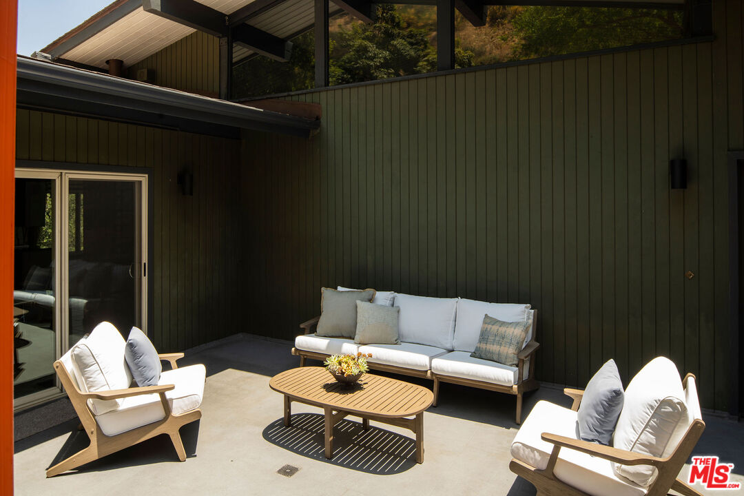 1950 Linda Vista Ave