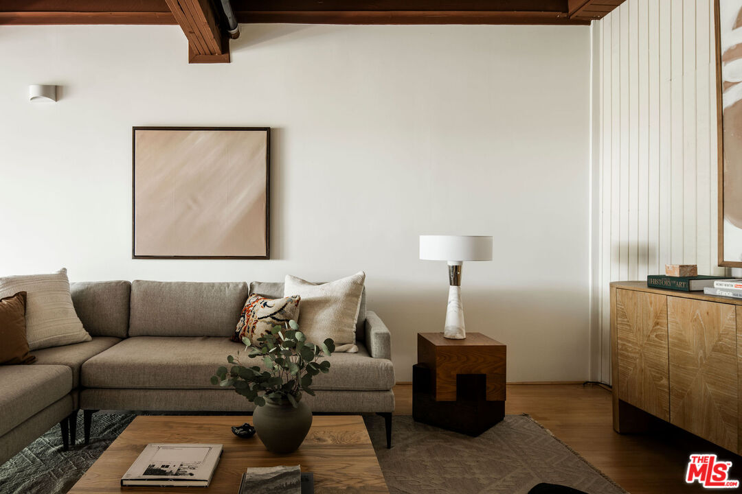 1950 Linda Vista Ave