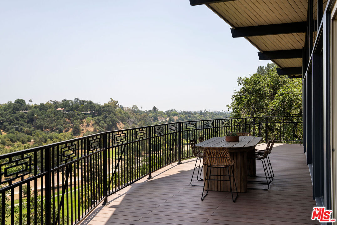 1950 Linda Vista Ave