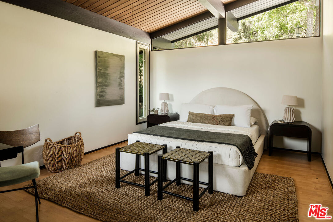 1950 Linda Vista Ave