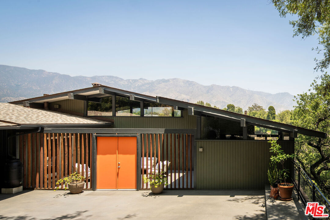 1950 Linda Vista Ave