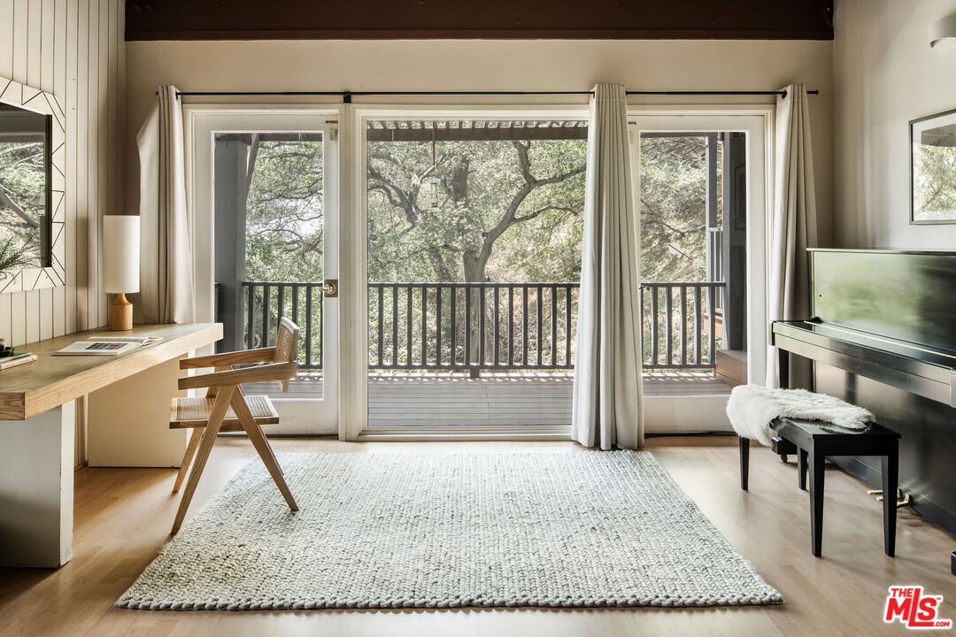 1950 Linda Vista Ave