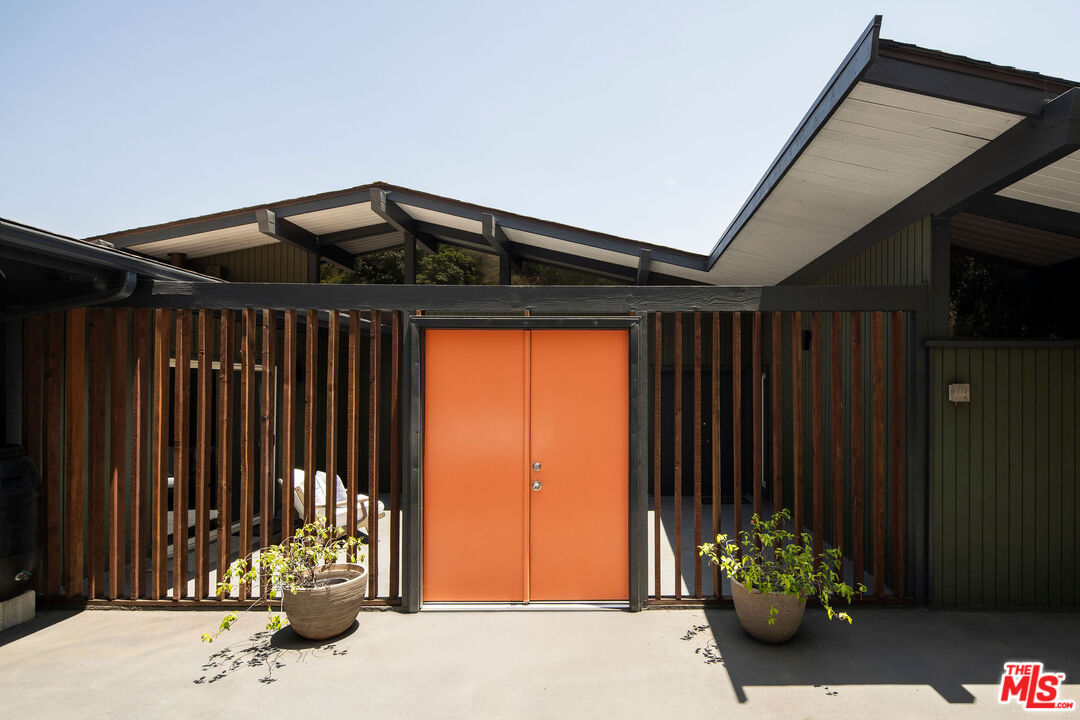 1950 Linda Vista Ave