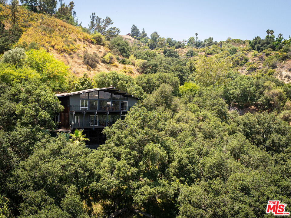 1950 Linda Vista Ave