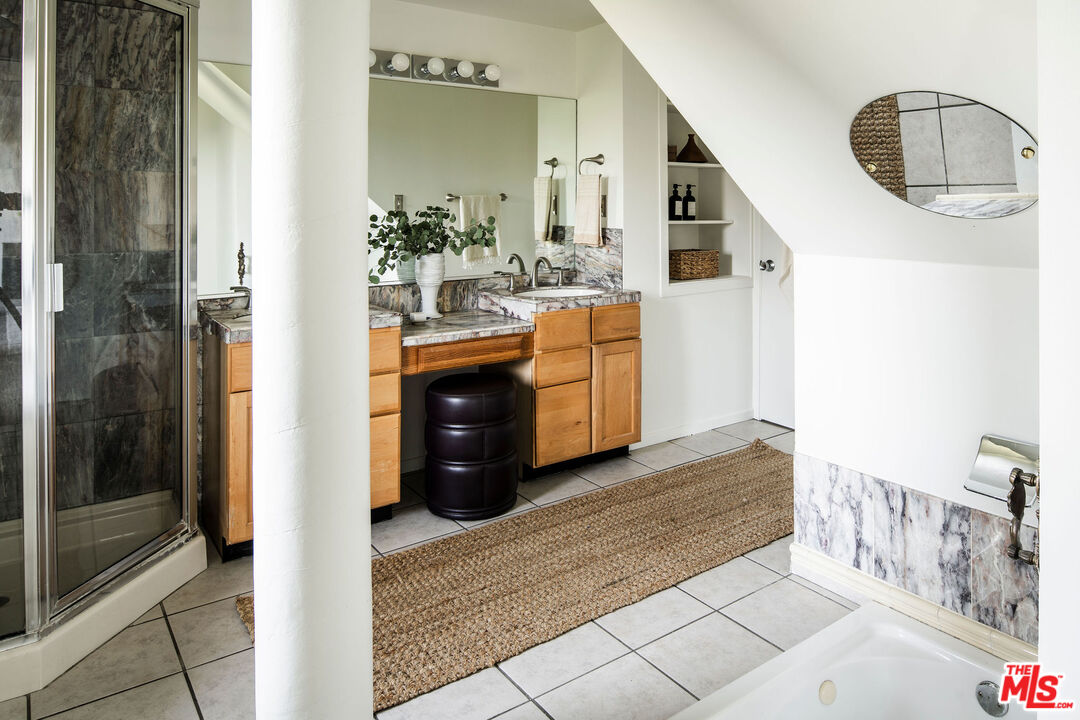 1950 Linda Vista Ave