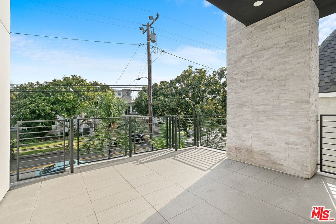 211 S Irena Ave Unit: A