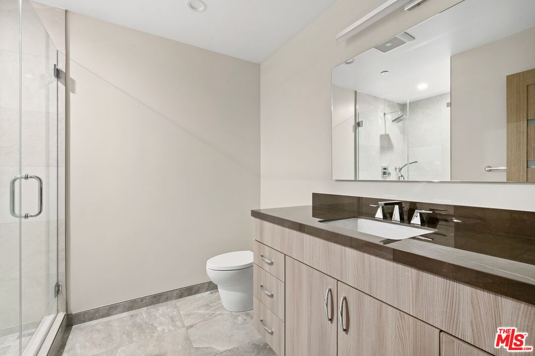 211 S Irena Ave Unit: A