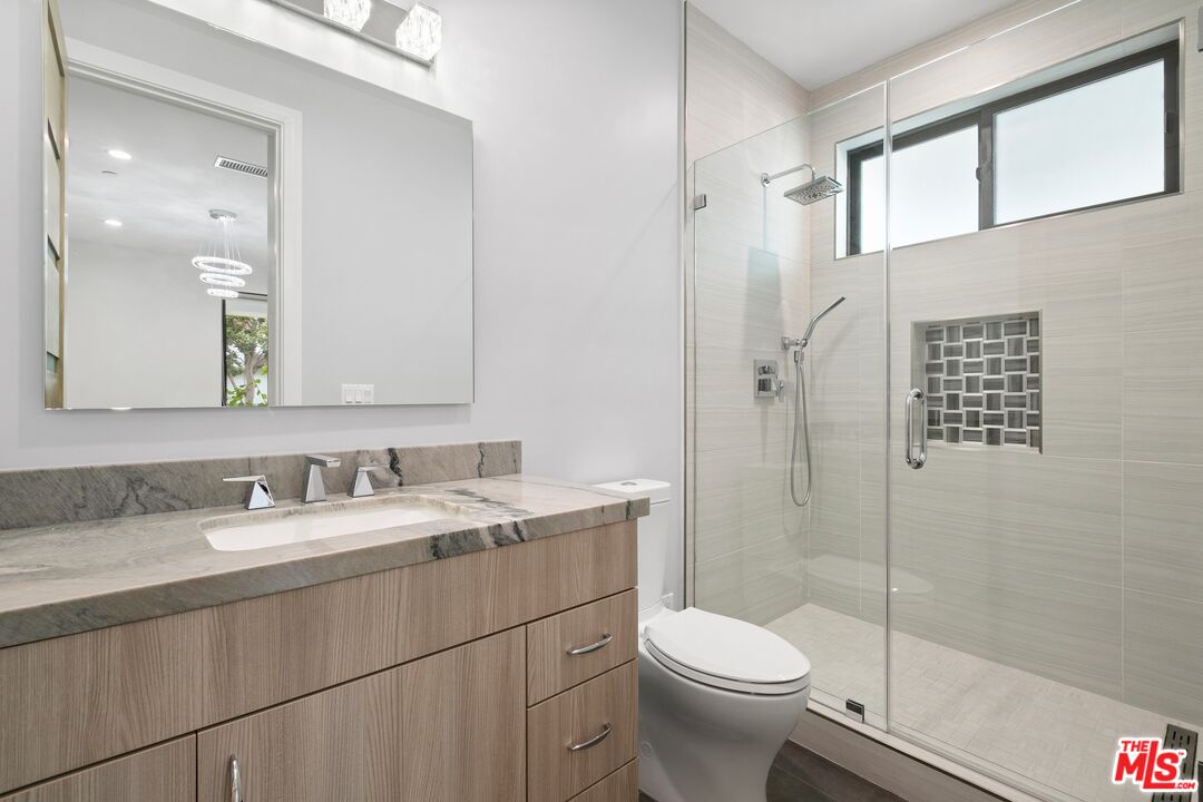 211 S Irena Ave Unit: A