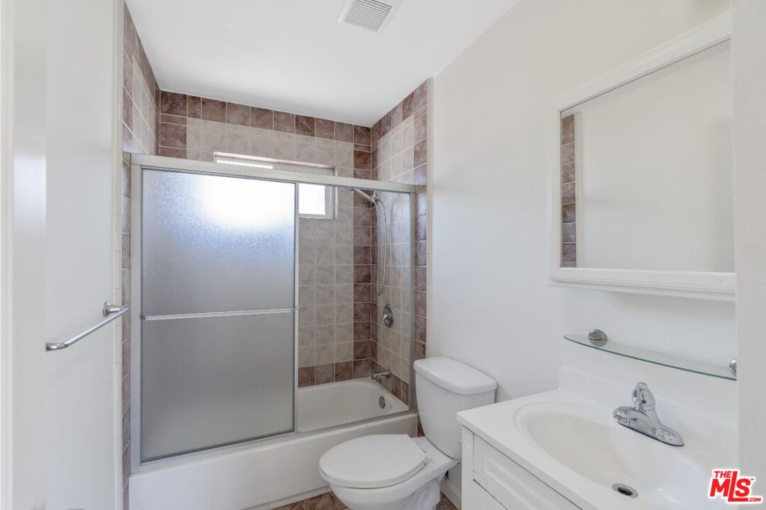 4821 Topanga Canyon Blvd