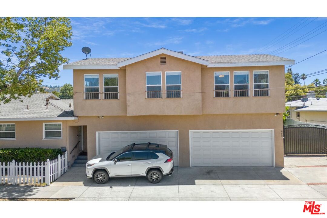 4821 Topanga Canyon Blvd