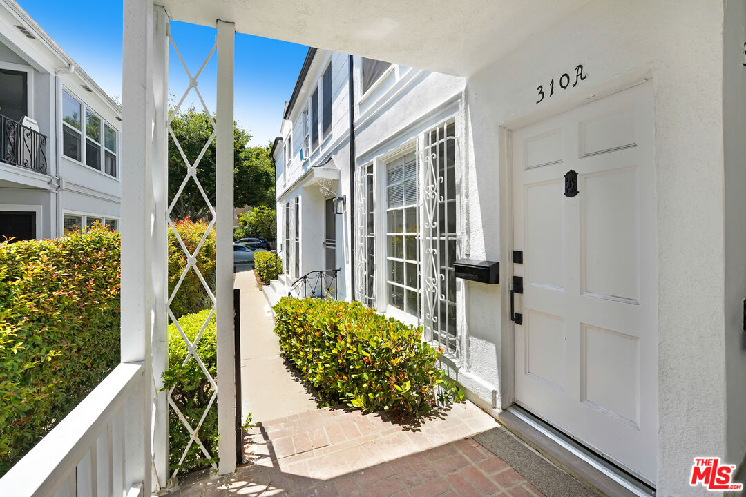 308 S Reeves Dr Unit: 310A