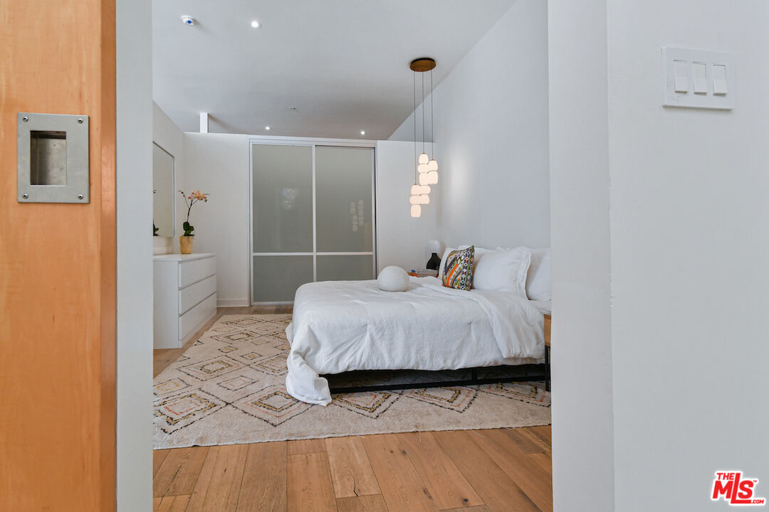 4080 Glencoe Ave Unit: 312