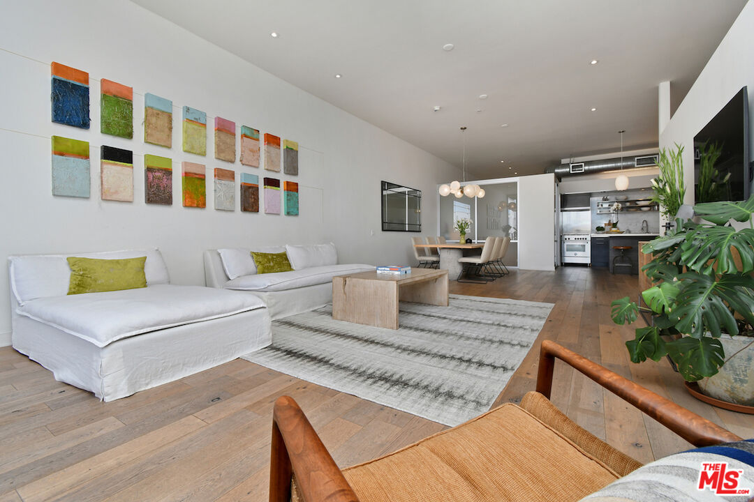 4080 Glencoe Ave Unit: 312