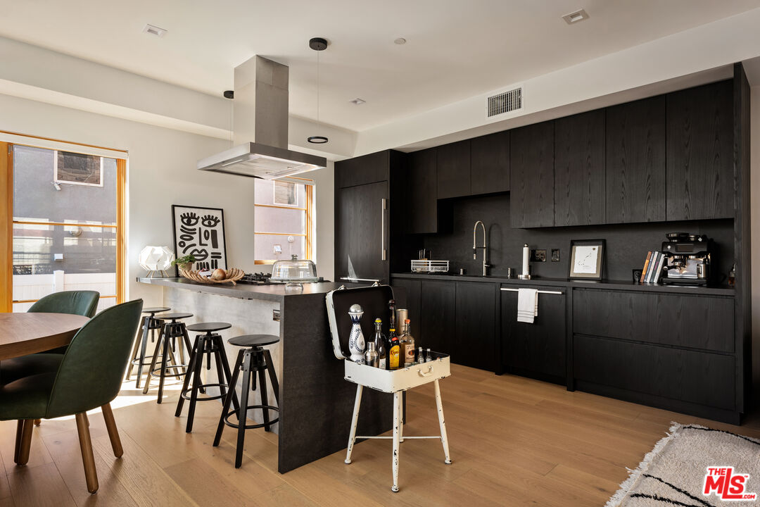 1033 N Vista St Unit: D