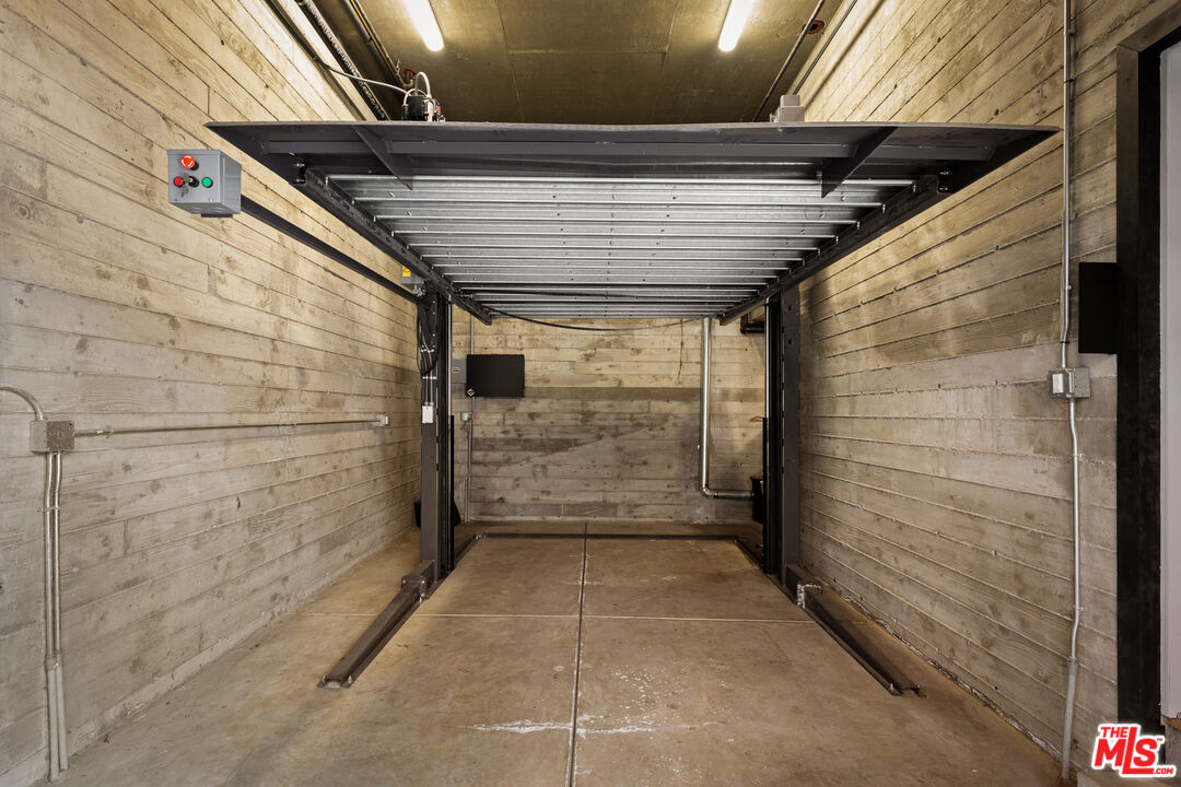 1033 N Vista St Unit: D