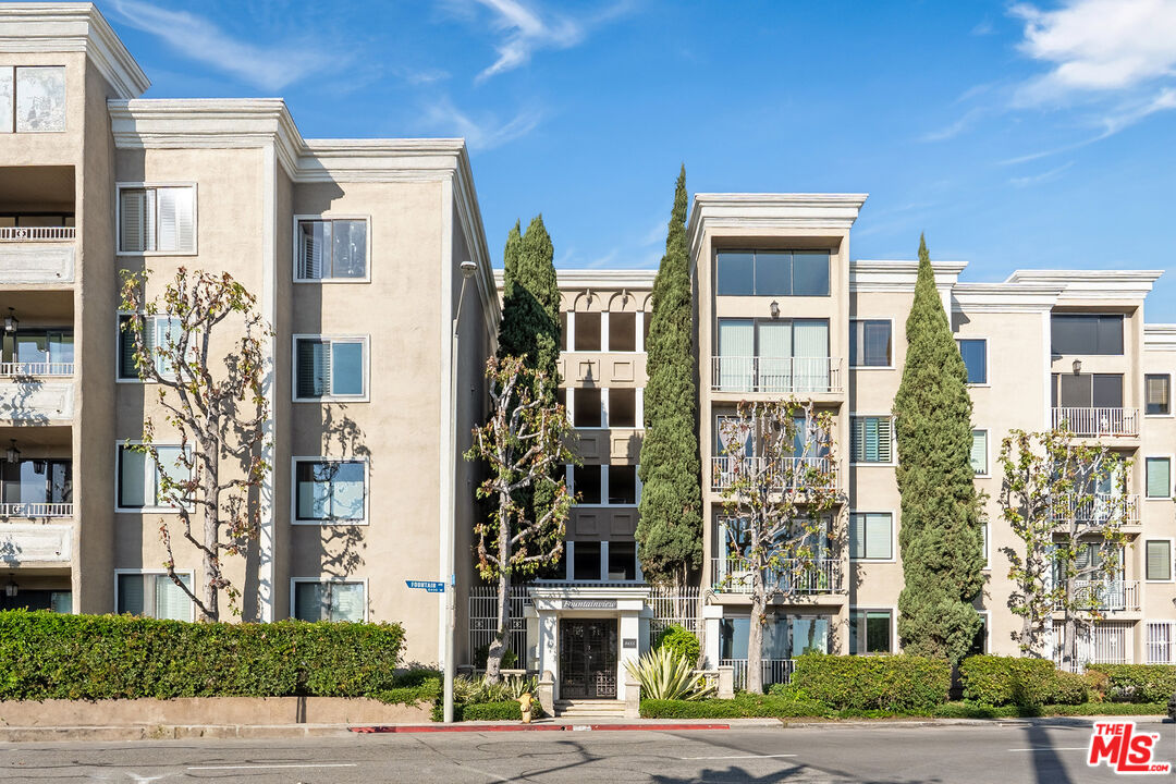 8455 Fountain Ave Unit: 419