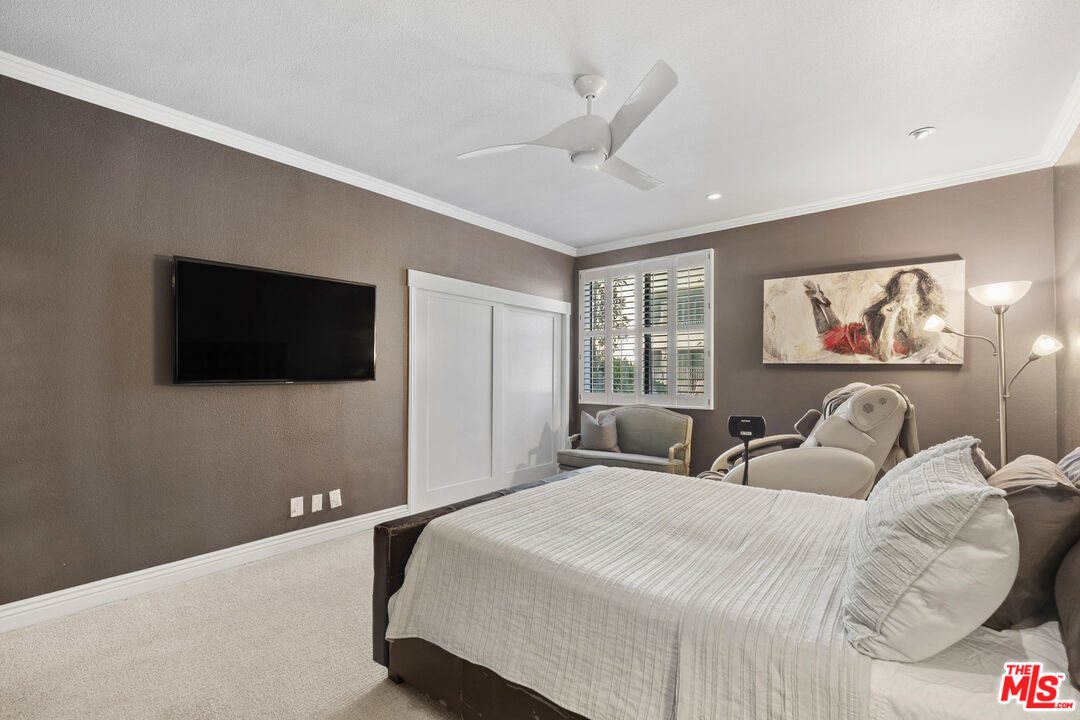 8455 Fountain Ave Unit: 419