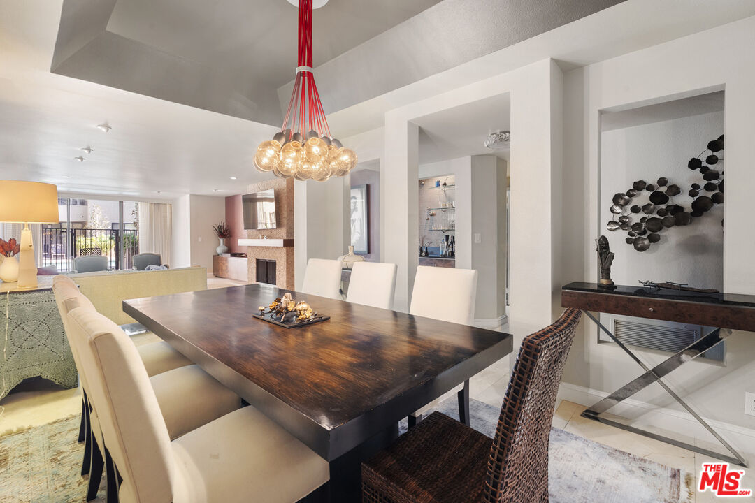 8455 Fountain Ave Unit: 419