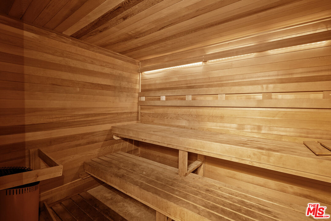 8455 Fountain Ave Unit: 419