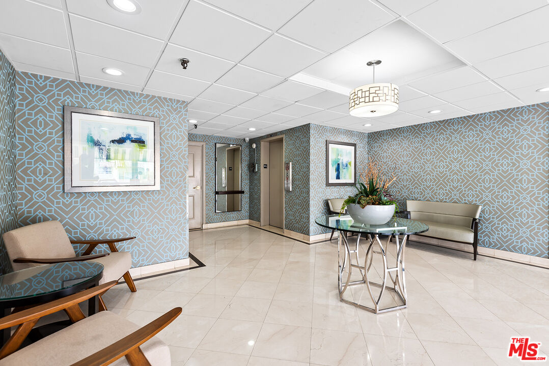 1115 S Elm Dr Unit: 412