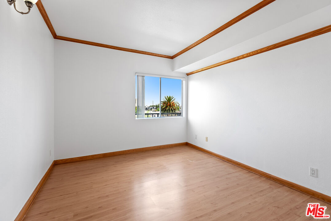 1115 S Elm Dr Unit: 412