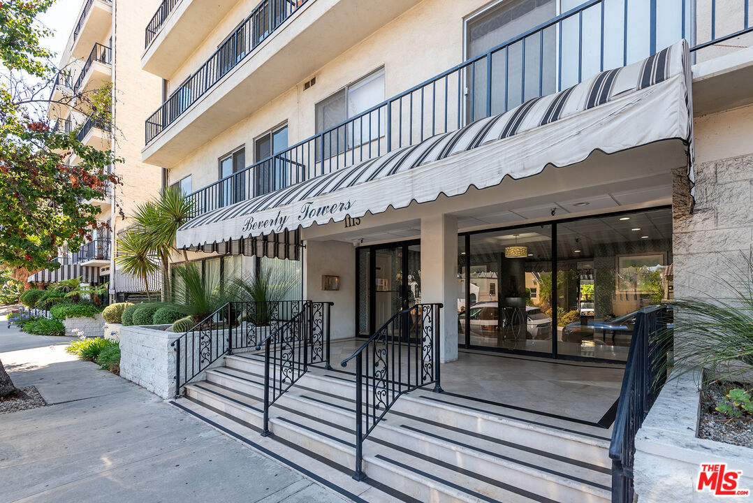 1115 S Elm Dr Unit: 412