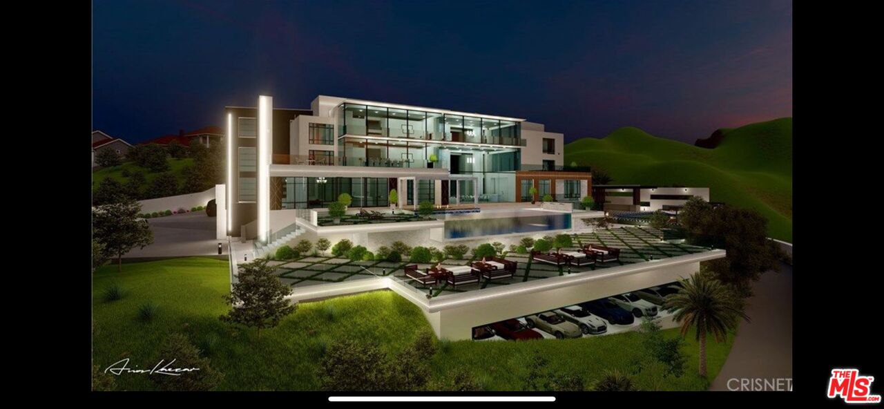 1842 N Crescent Heights Blvd