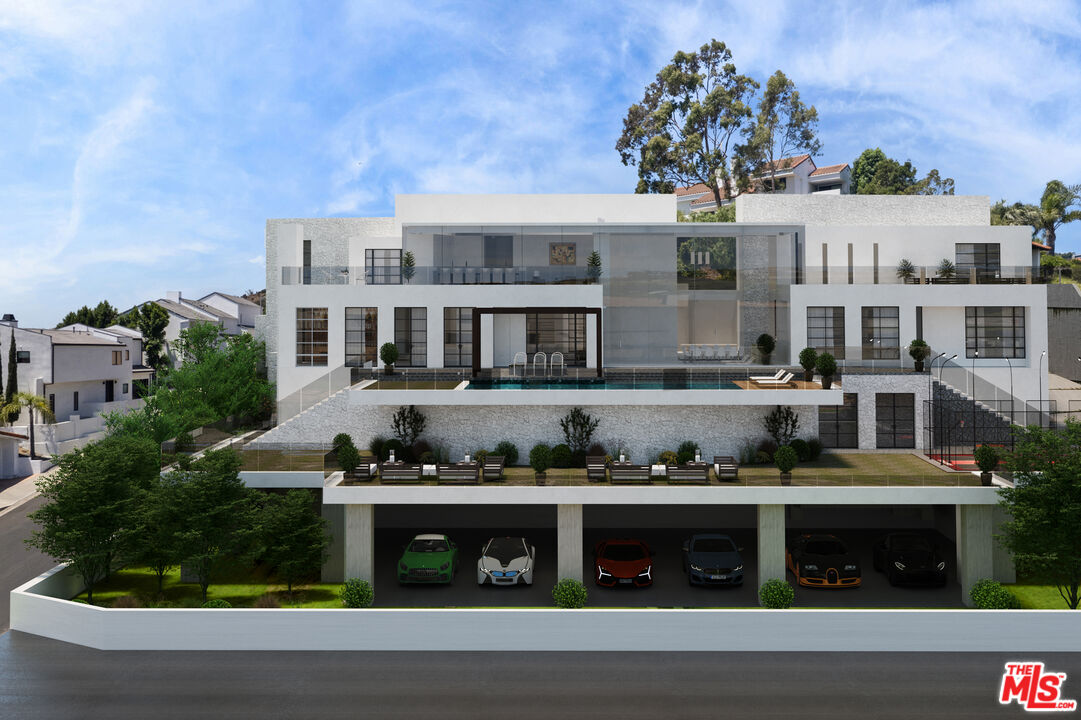 1842 N Crescent Heights Blvd