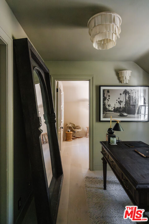 3100 Coldwater Canyon Ave