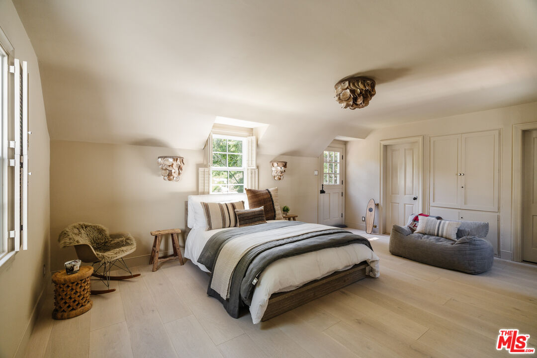 3100 Coldwater Canyon Ave