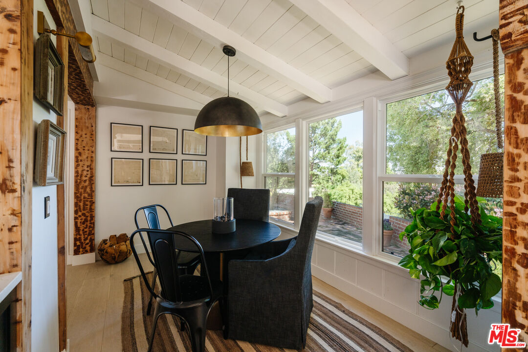 3100 Coldwater Canyon Ave