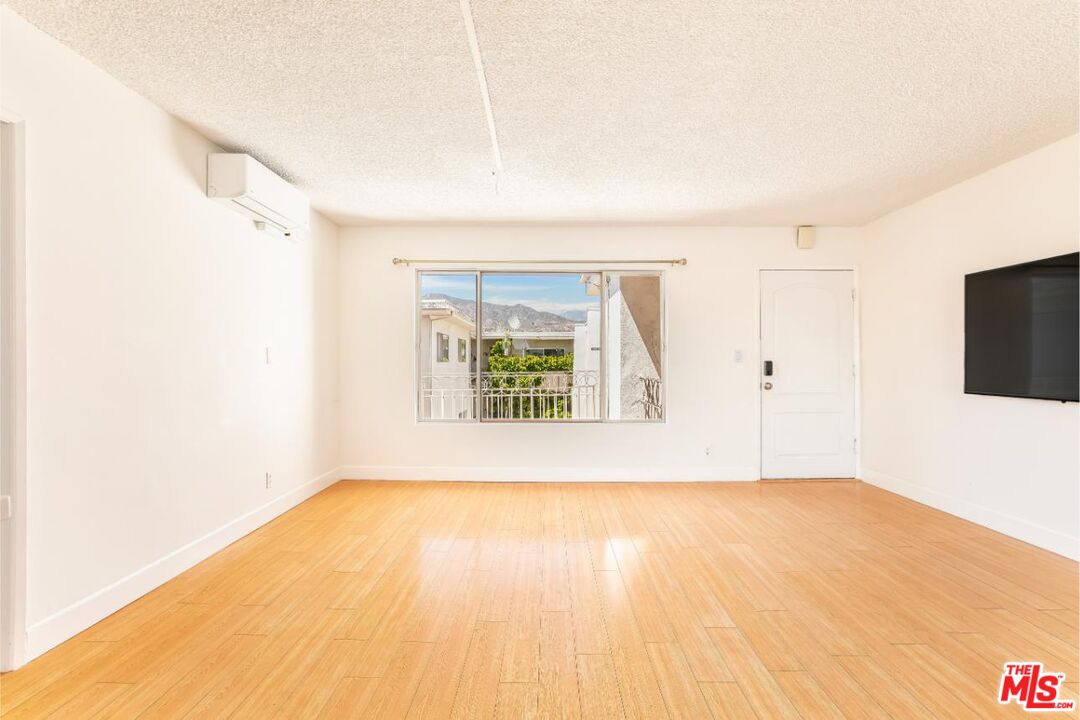 330 N Howard St Unit: 311