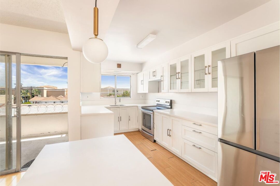 330 N Howard St Unit: 311