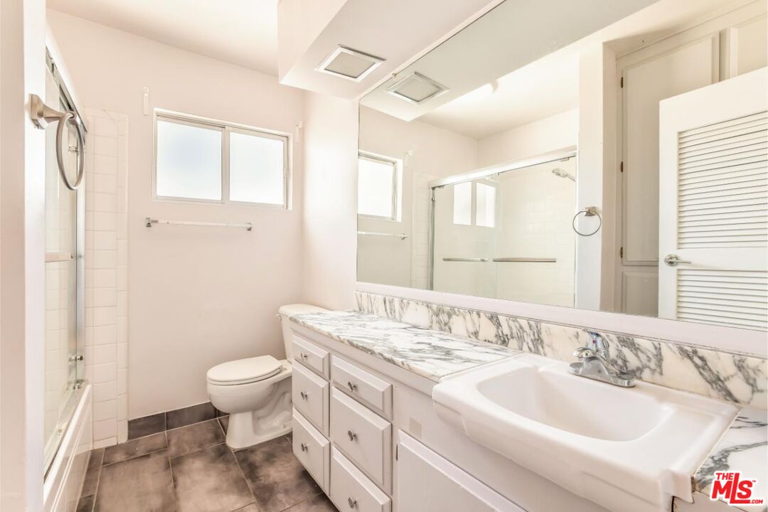 330 N Howard St Unit: 311