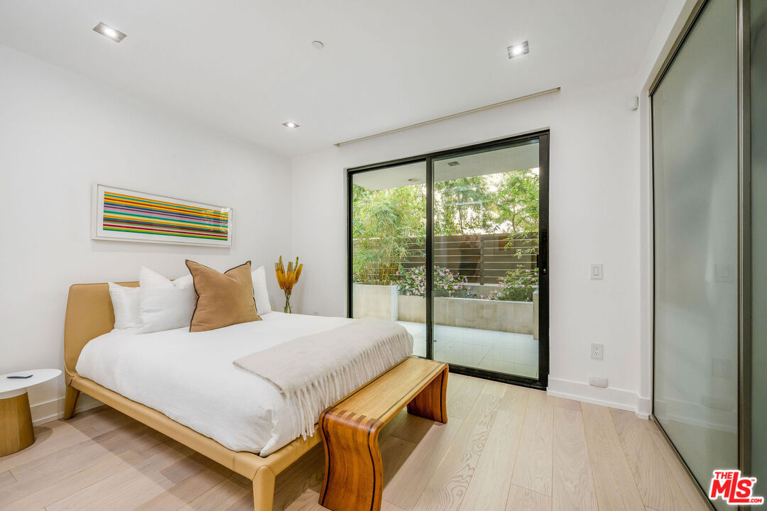 432 N Oakhurst Dr Unit: 101