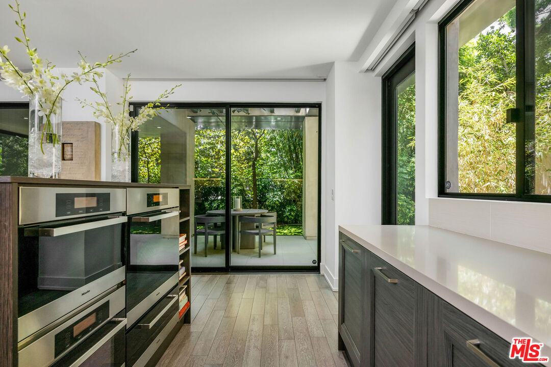 432 N Oakhurst Dr Unit: 101