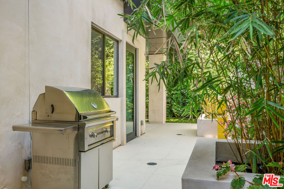 432 N Oakhurst Dr Unit: 101