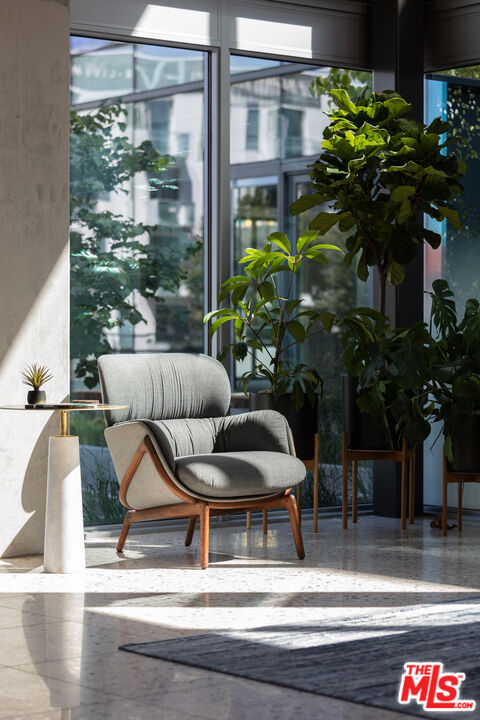 601 Eleventh Unit: PH 3301